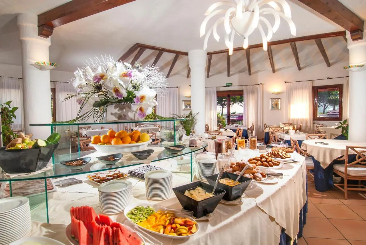 Hotel Punta Est Baja Sardinia