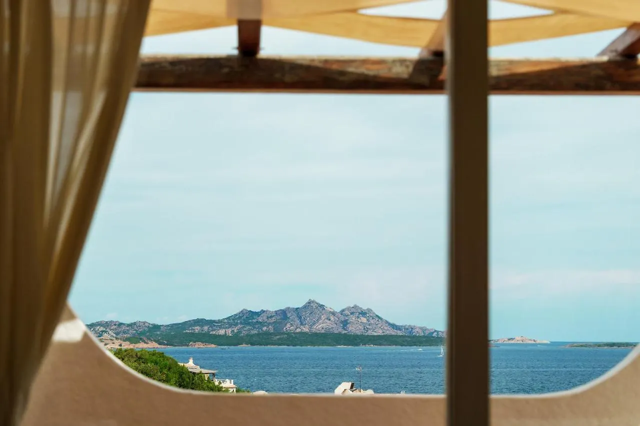 Hotel Punta Est Baja Sardinia