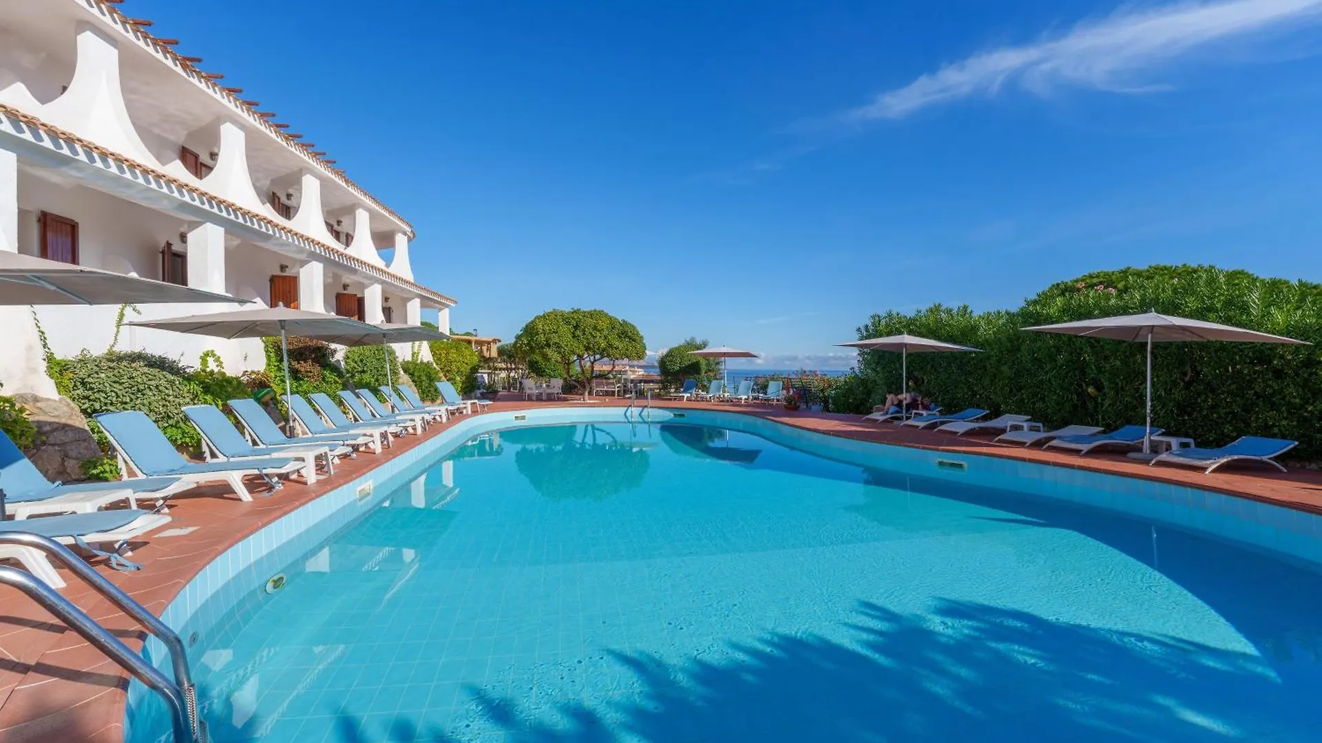 Hotel Punta Est Baja Sardinia