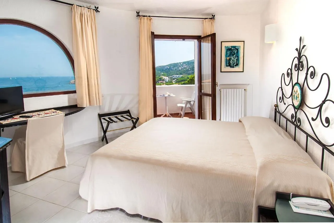 ****  Hotel Punta Est Baja Sardinia Italie