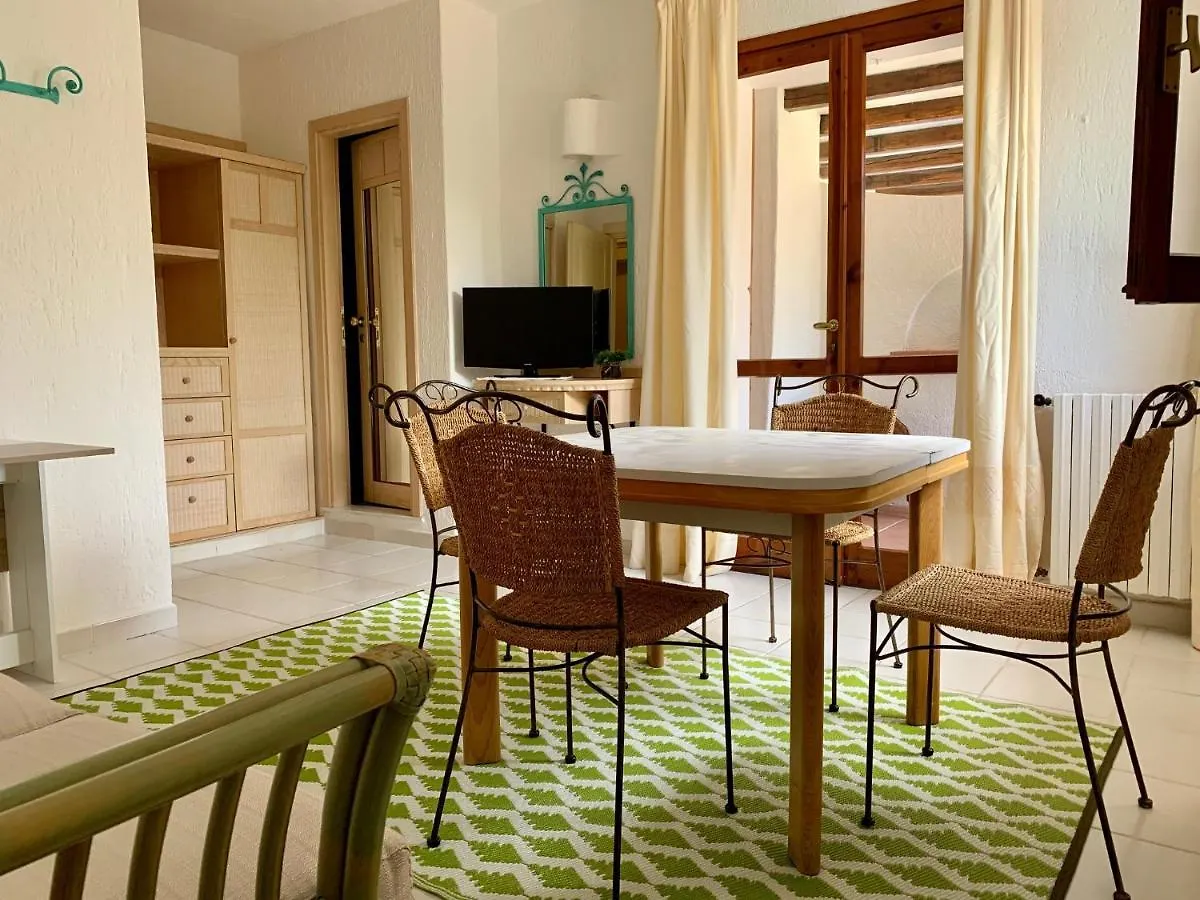 Hotel Punta Est Baja Sardinia