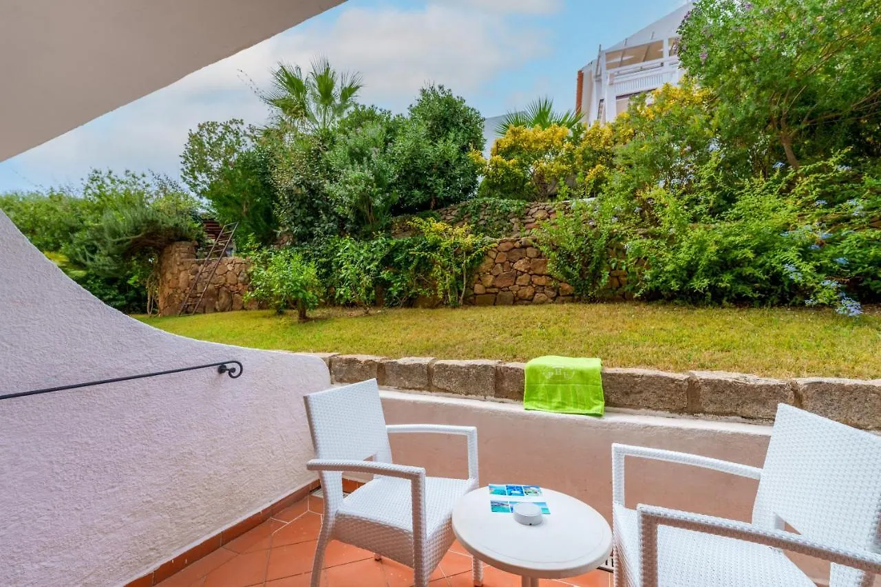 ****  Hotel Punta Est Baja Sardinia Italie