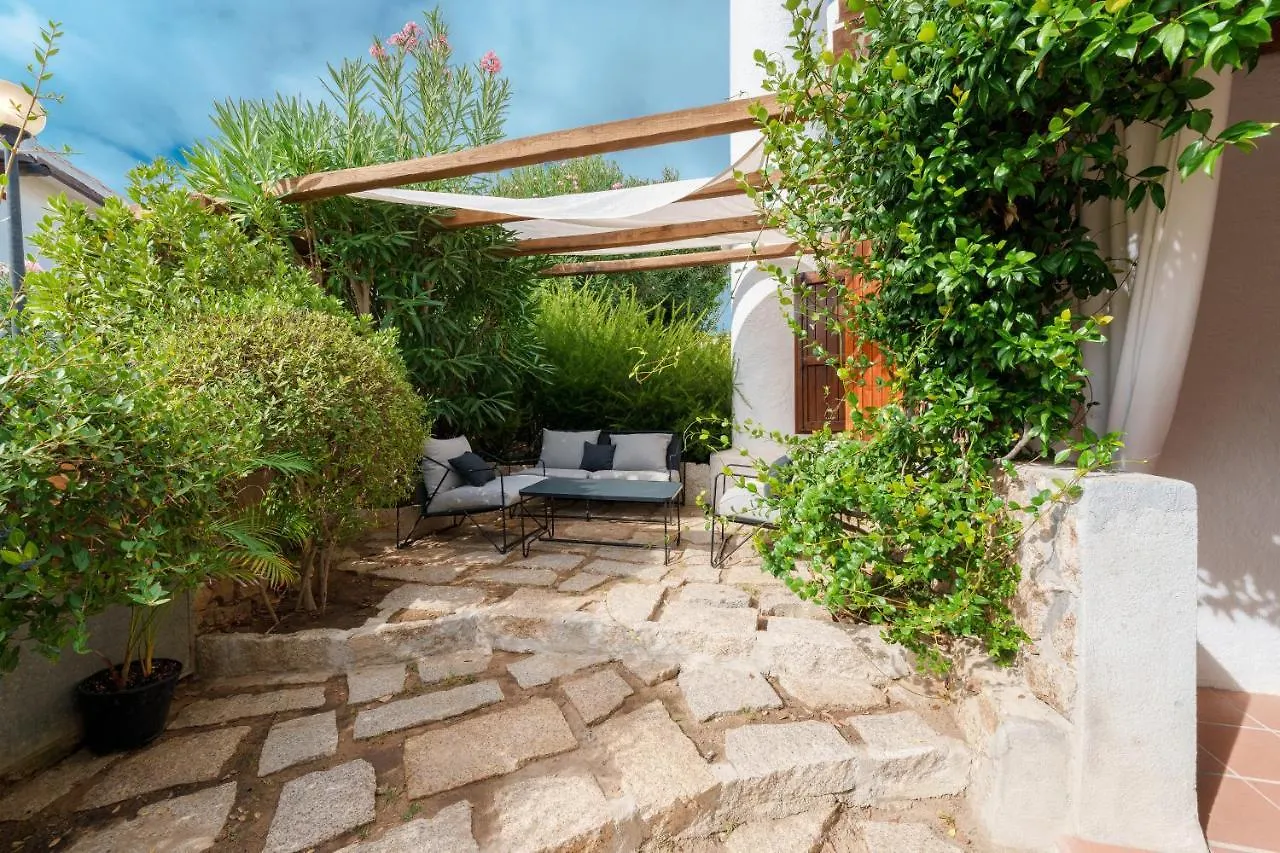 Hotel Punta Est Baja Sardinia