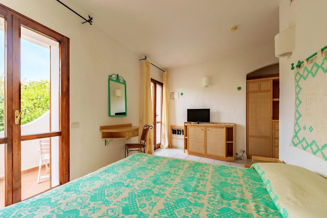 Hotel Punta Est Baja Sardinia