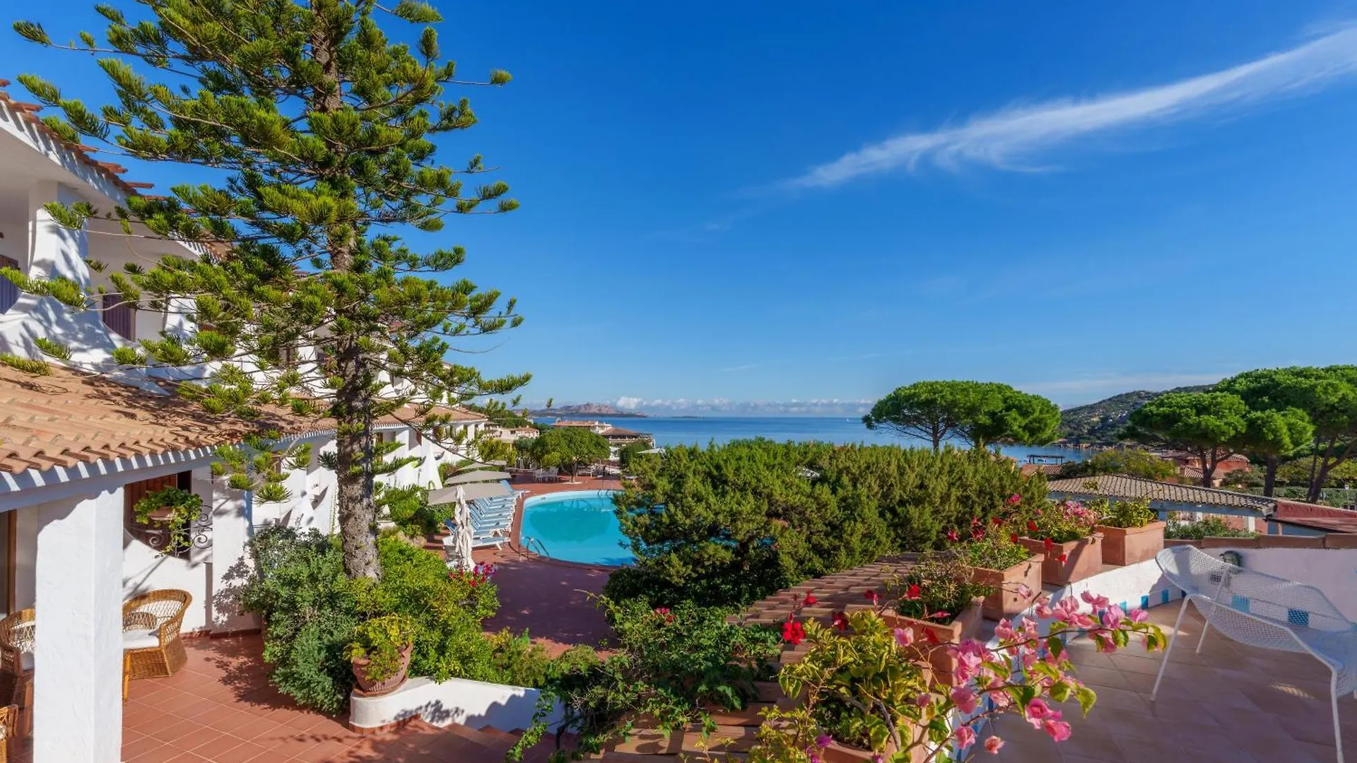 Hotel Punta Est Baja Sardinia