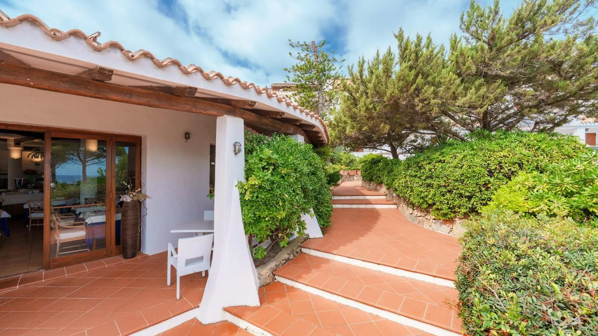 Hotel Punta Est Baja Sardinia